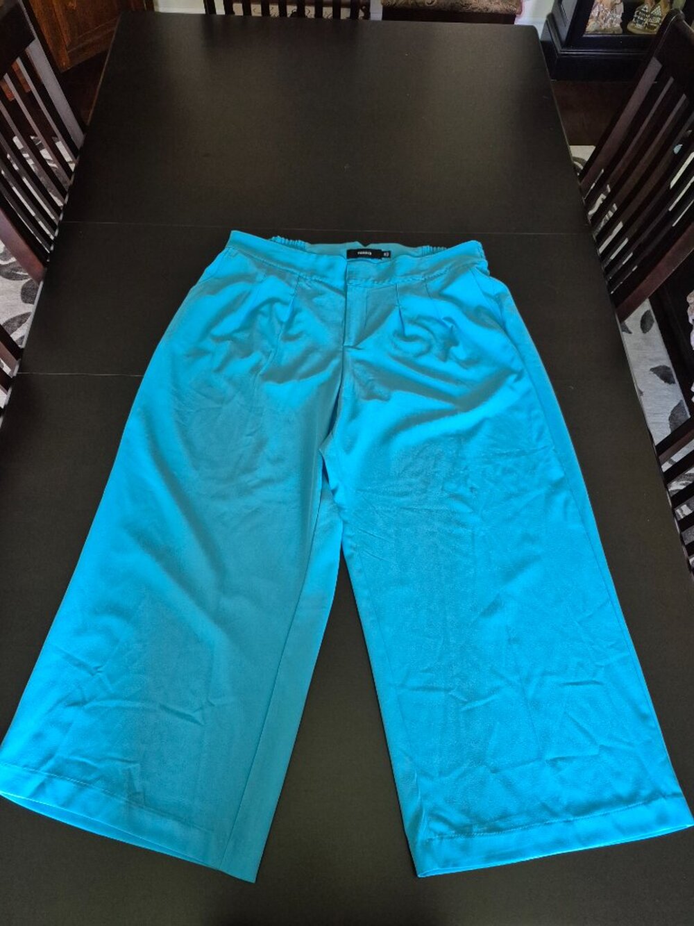 Trousers - Picture 2 of 9